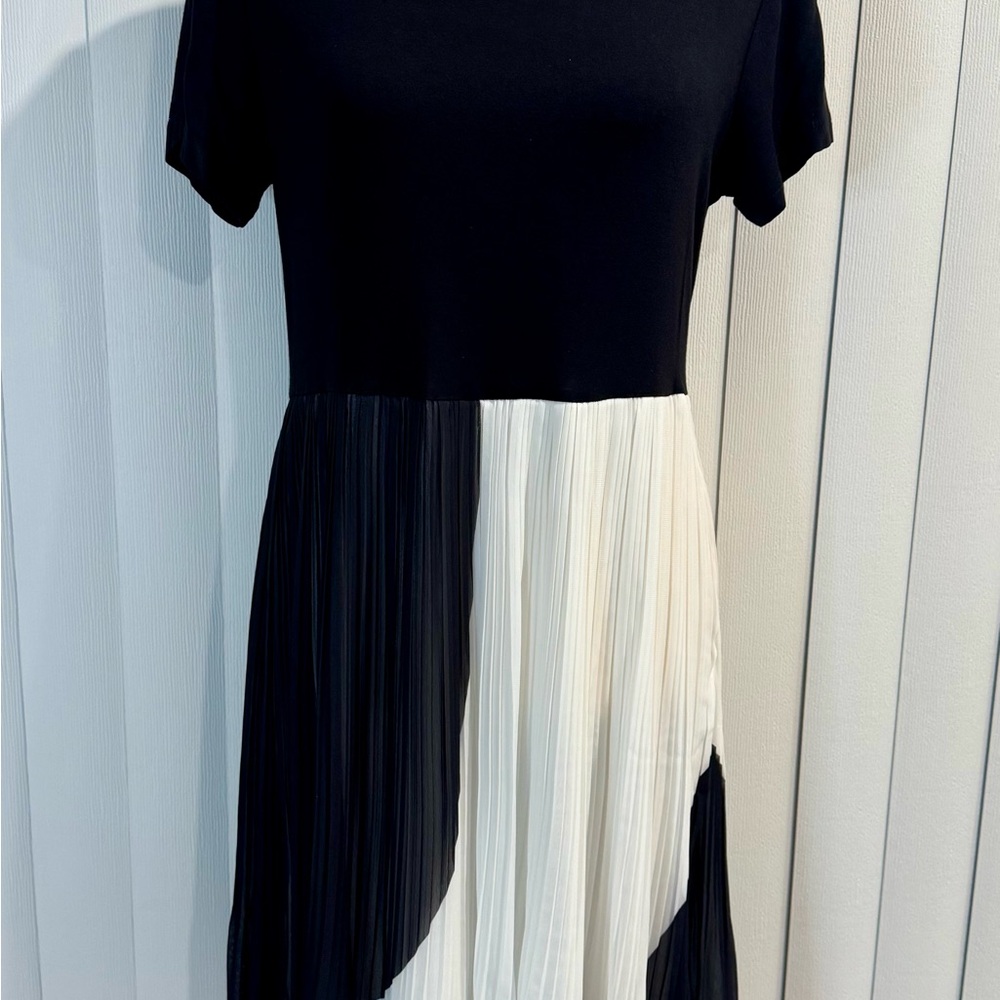 WD.NY Black and White Midi Dress